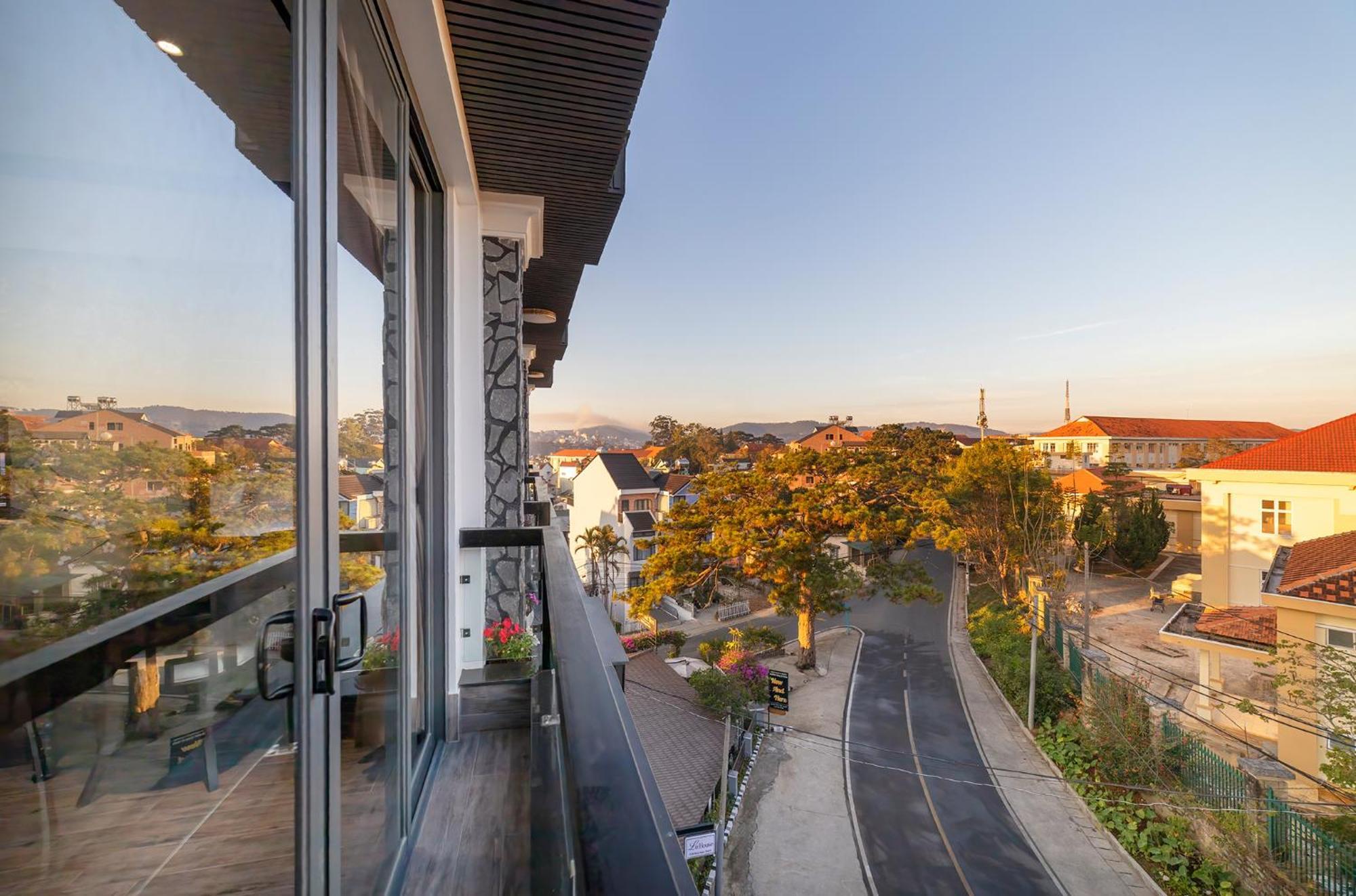 Le House Dalat Hotel Екстериор снимка